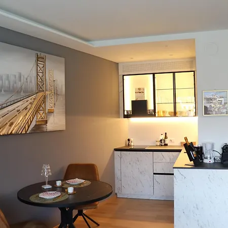 Apartment Ausblick Kleinjuwel Mit Panoramablick + Garage Merano