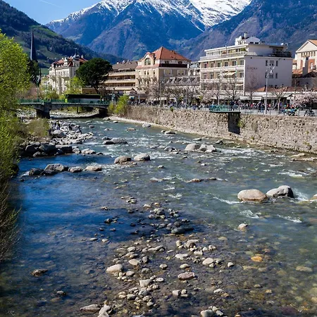 Apartment Ausblick Kleinjuwel Mit Panoramablick + Garage Meran