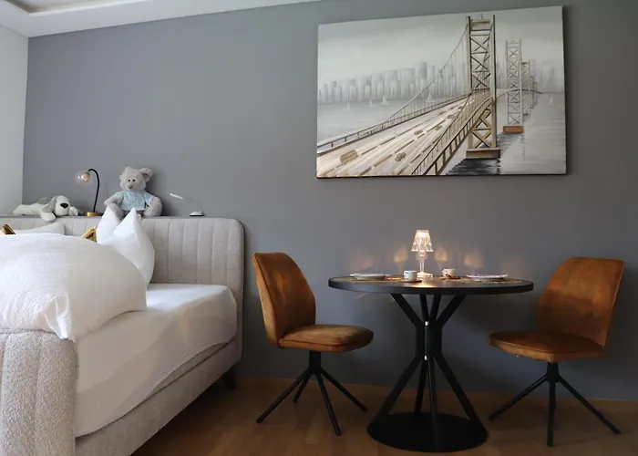 Ausblick Kleinjuwel Mit Panoramablick + Garage 梅拉诺