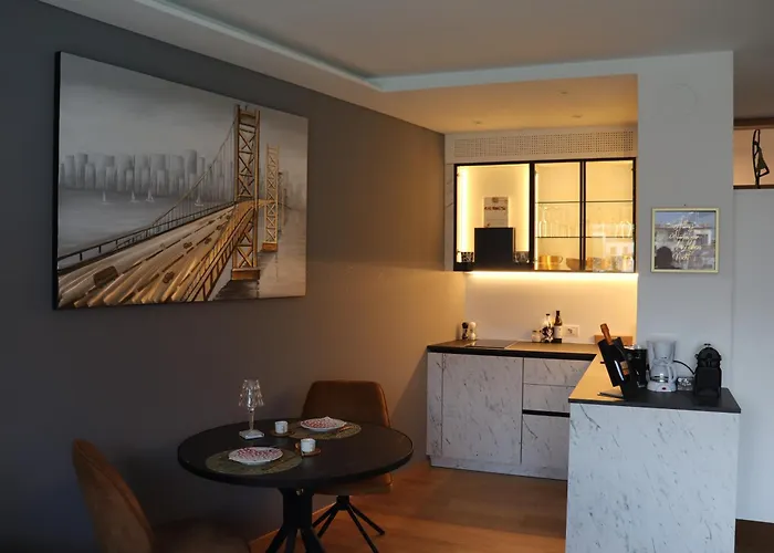 Lägenhet Ausblick Kleinjuwel Mit Panoramablick + Garage